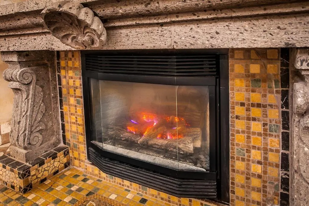 Chateau Vieux-Montreal