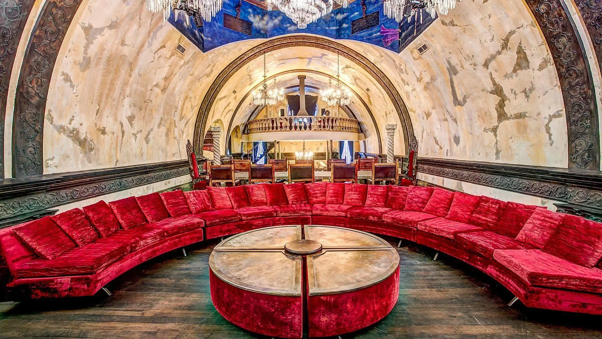 Chateau Vieux-Montreal 0*, Montreal